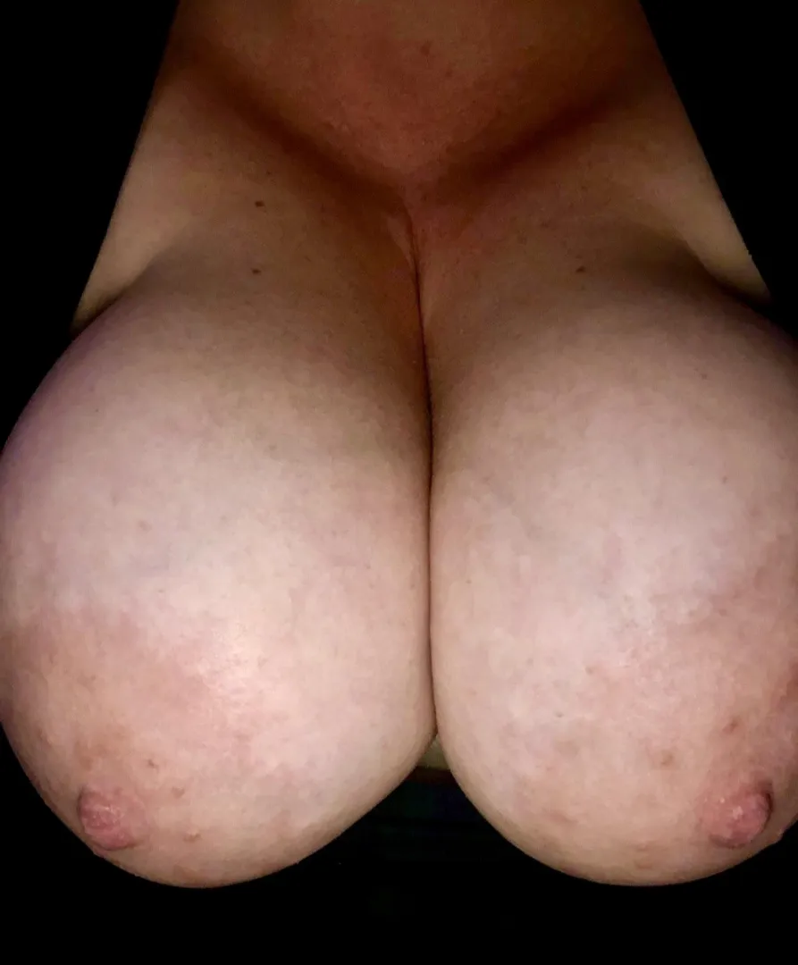 Happy Monday everyone!! posted by marriedshenanigans2