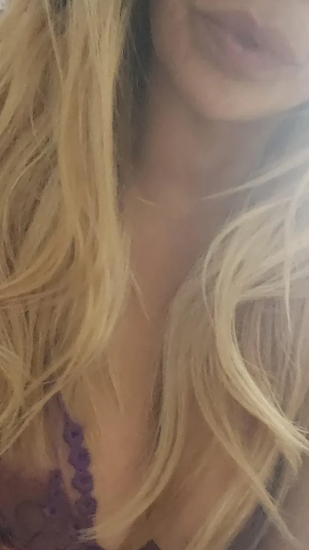 Happy Monday you sexy swingers posted by urbanlegend82