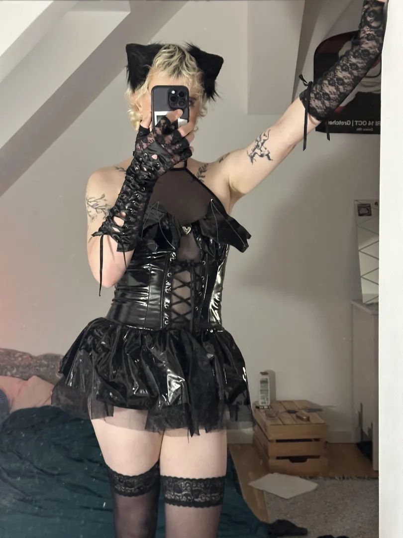 Happy Saturday :3 posted by bby__nina