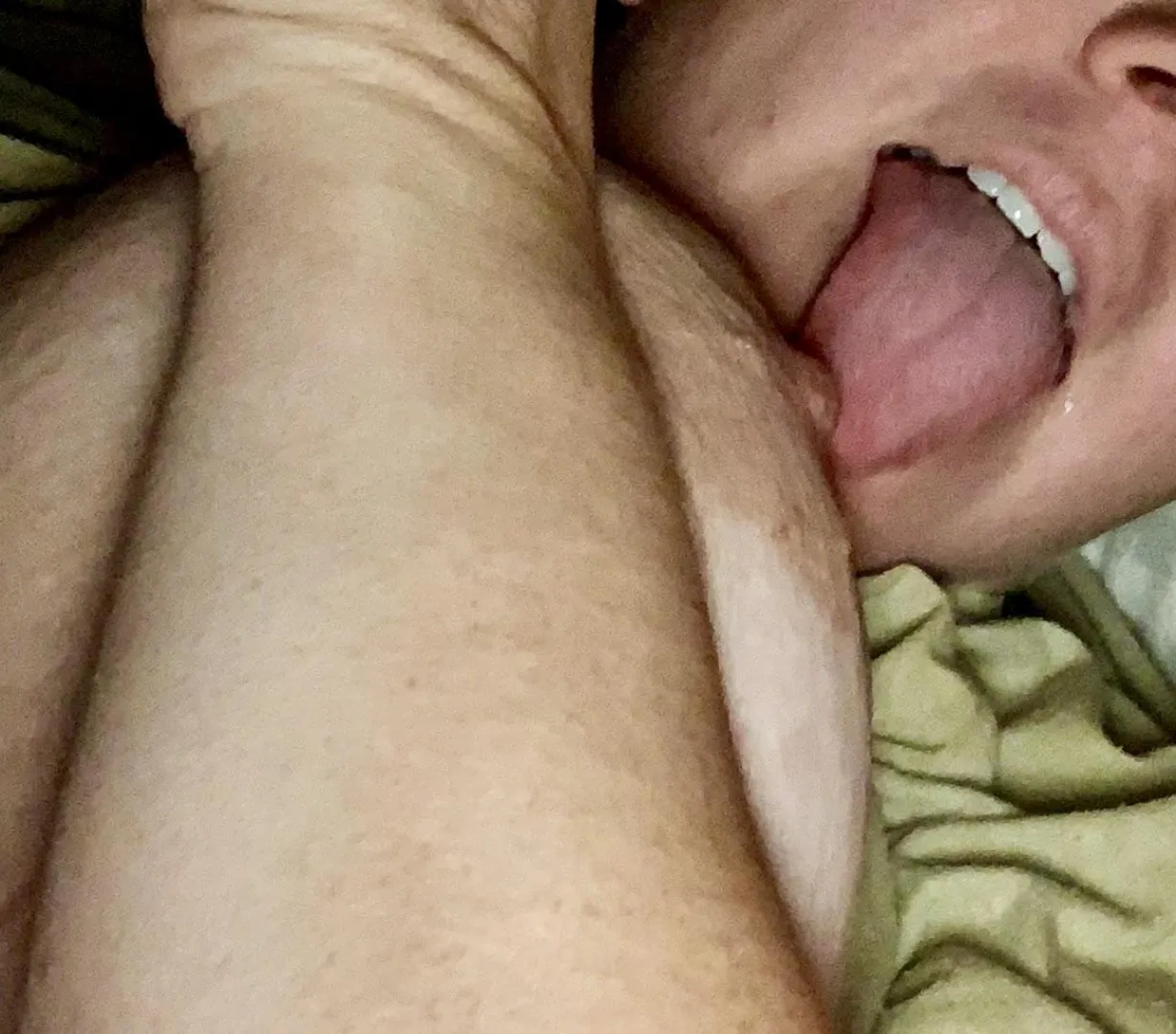 Happy Tiddy Tuesday!! [F] 40’s posted by marriedshenanigans2