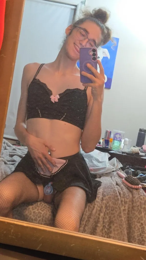 Happy valentines day  posted by isTallaDoll