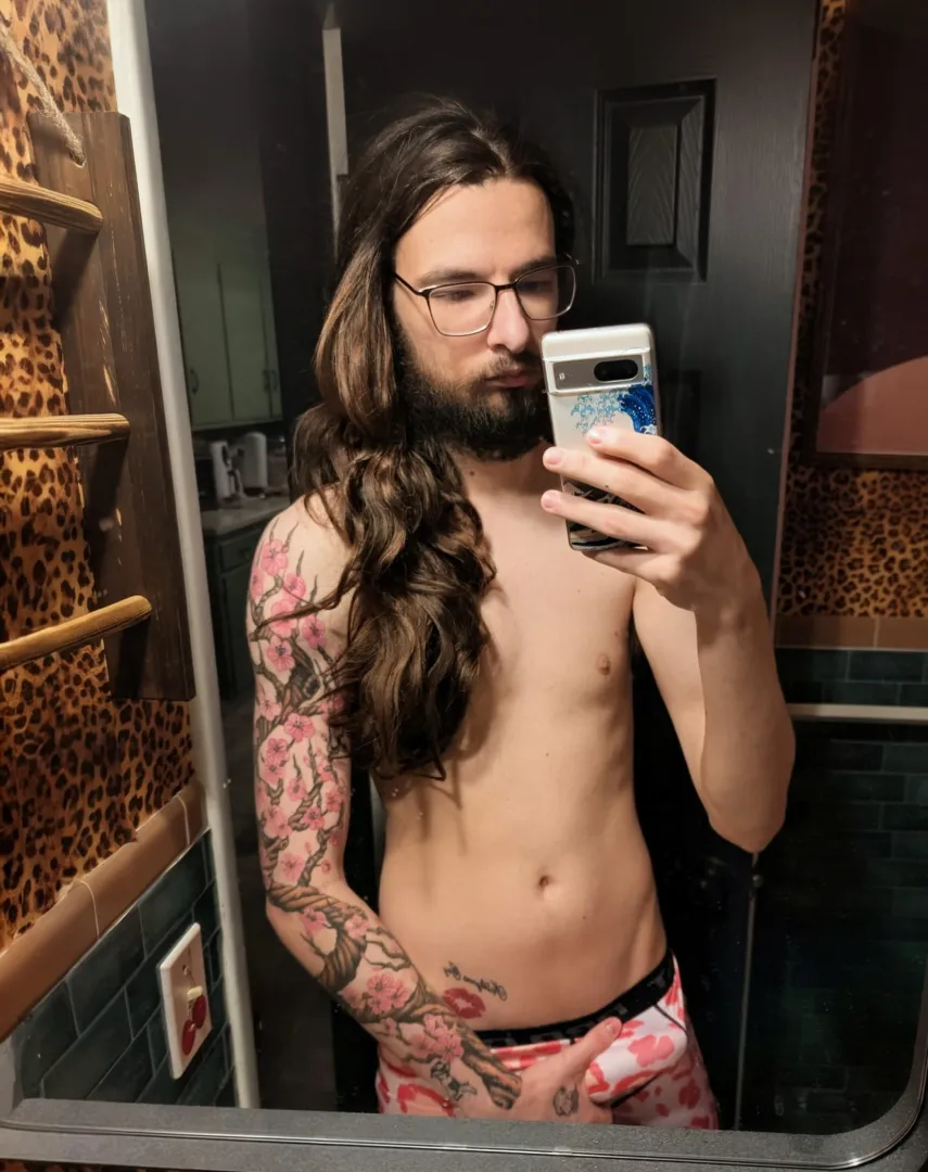 Happy Valentine's Day  posted by MelodicAnxiety211