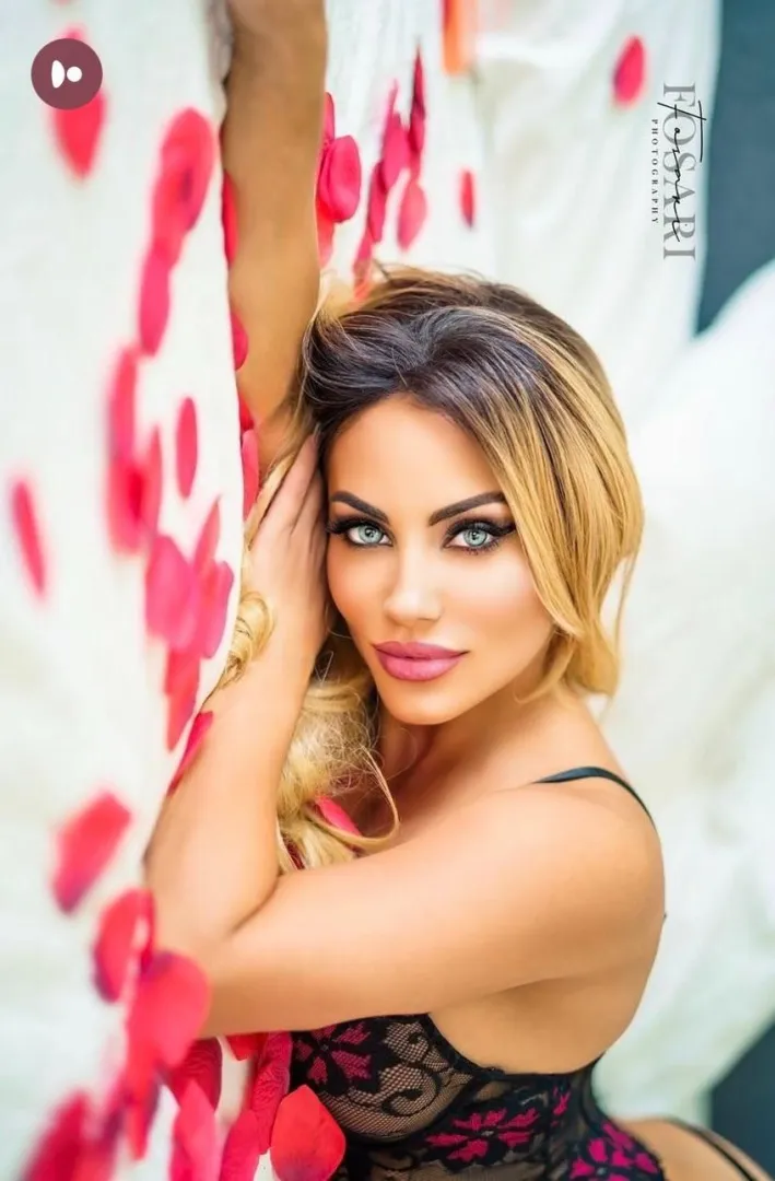 Happy Valentine's Day  posted by Elektra_Sky