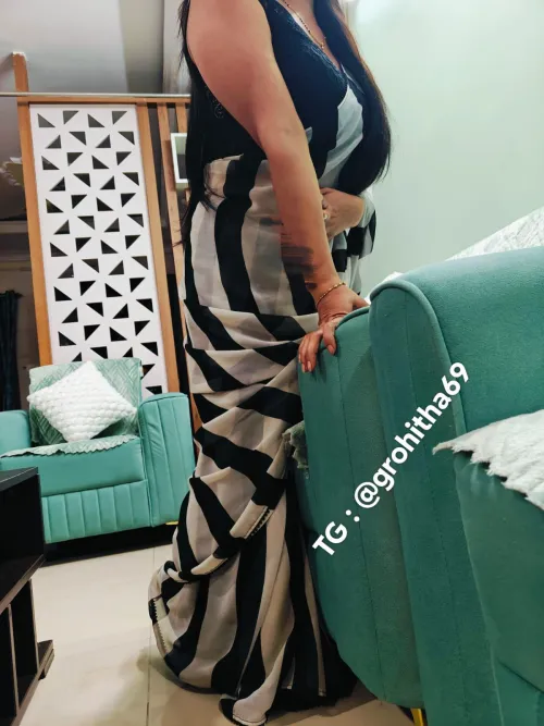 Happy weekend - Available for Hookup & virtual …. Looking for good stranger .. TG:grohitha69 by RohithaFunCpl