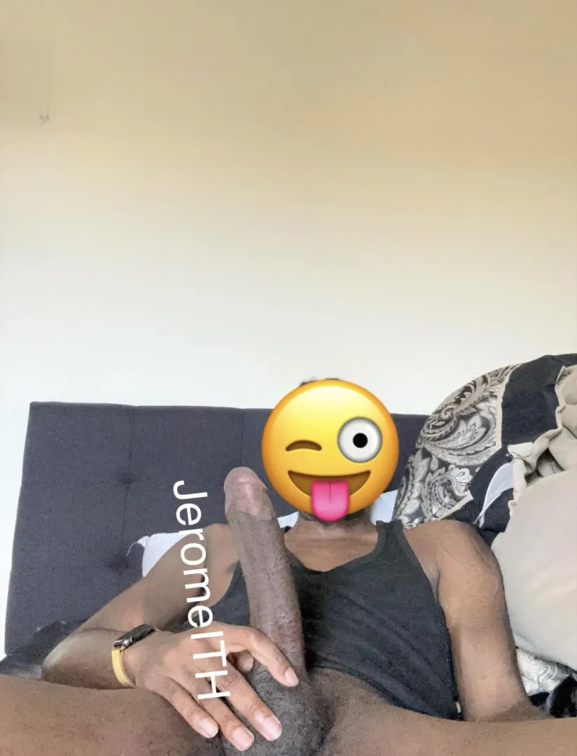 Hard and in the mood to breed posted by Jerome_ITH2