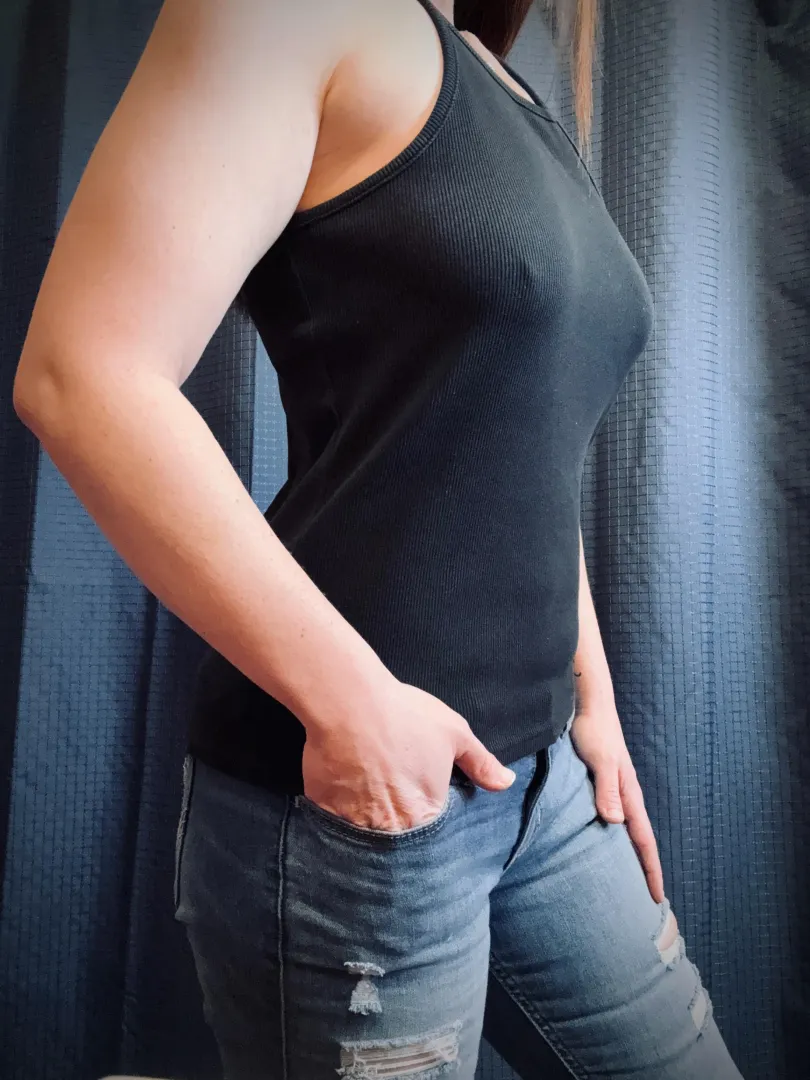 Hard nip weather ❄️ posted by AfterHoursNurse