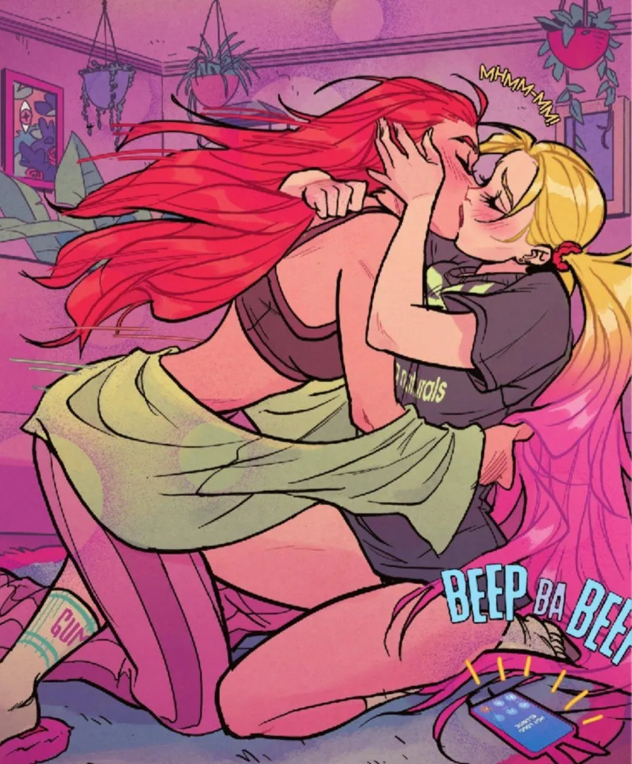 Harley and Ivy kiss posted by Melina_coockie