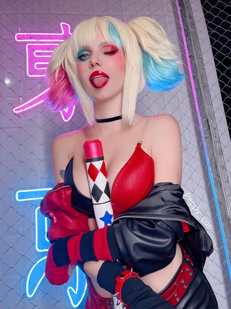 Harley Quinn cosplay by Peppy_cos posted by peppy_cos