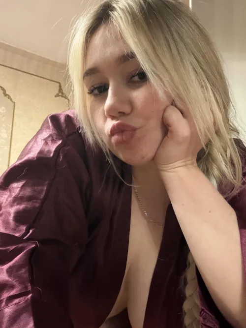 Have a good working day, everyone by cutepurrsxoxo