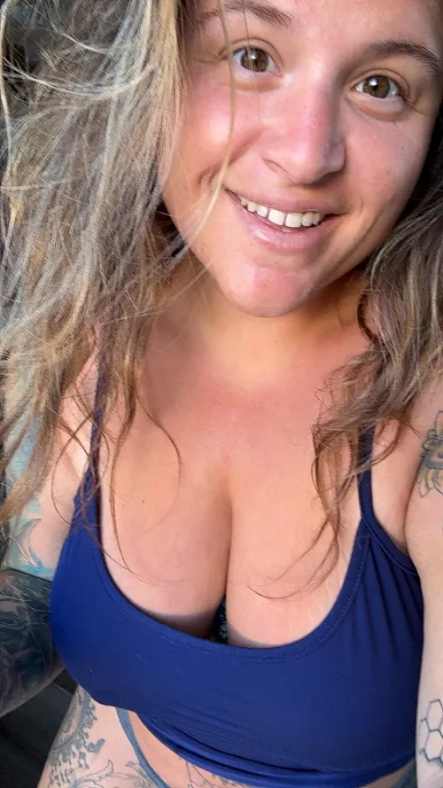 have a sexy Sunday with your favorite tattooed BBW stoner by handful_heather420