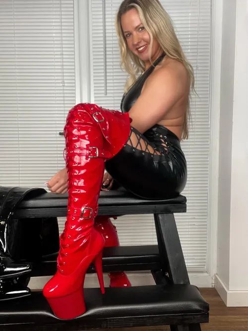 Have a shiny happy day!!♥️ by Evergreen_queen90