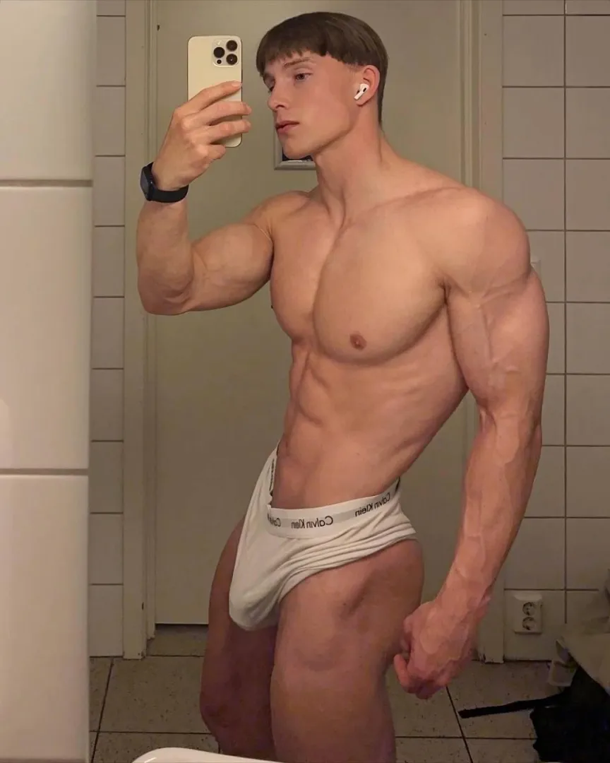 Have you seen anything hotter today? posted by TheOnlyBig-Man