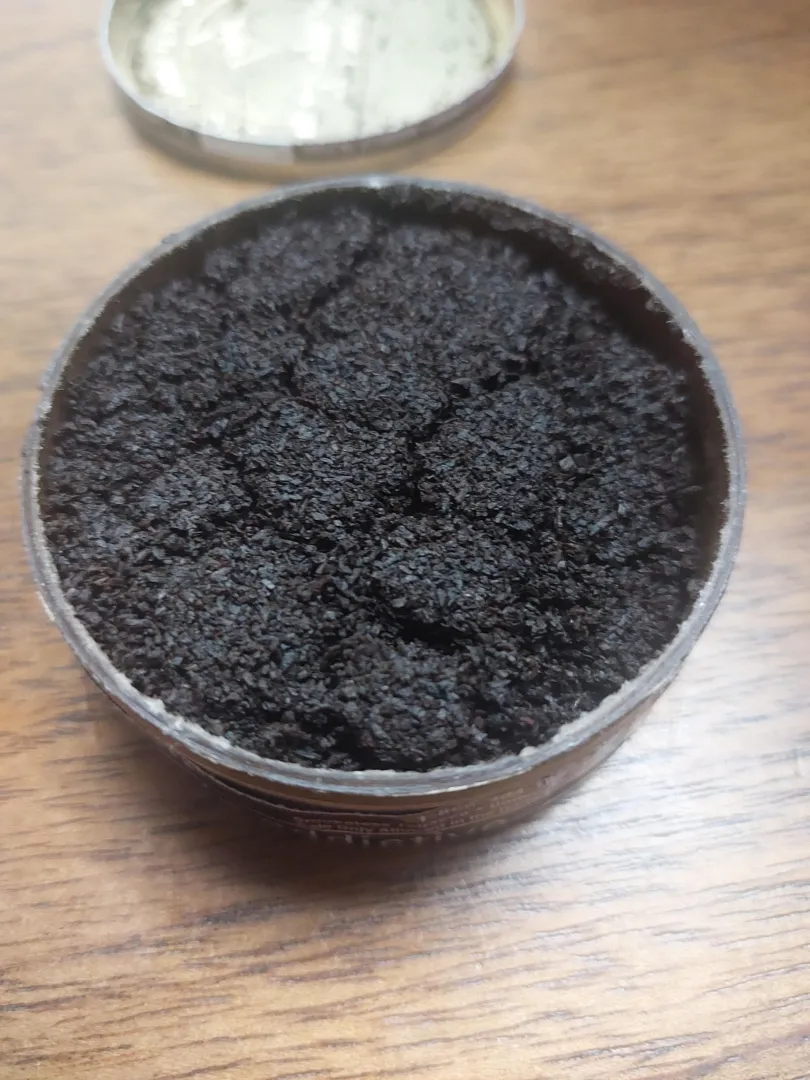 Having this last can of Cope Snuff and then I am gonna go back to Long cut for a bit. posted by char828