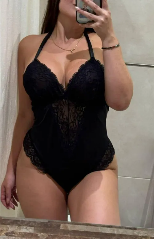 he thinks i am the quiet wife but i am really your favorite secret slut tonight [F] by Inside_Session4363