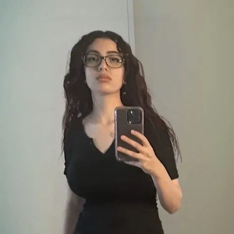 Heavy udders on a small carrier posted by SharpAdhesiveness518