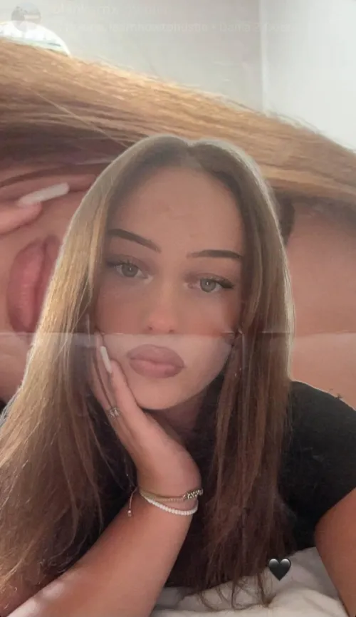 Hej Ma ktoś może ochotę na zboczone i nietypowe rp o koleżance zajebistej młodej? Mam zdjęcia i fabułę zapraszam mam duże doświadczenie w pisaniu rp oraz gwarantuje dobrą zabawę **mogę ją odegrać** by Free-Air-6696