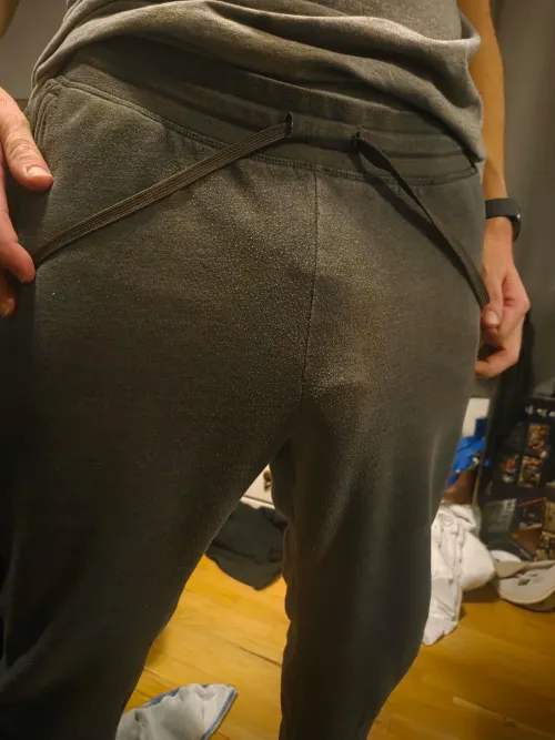 Hello! First post here. by Stoned_Slutty