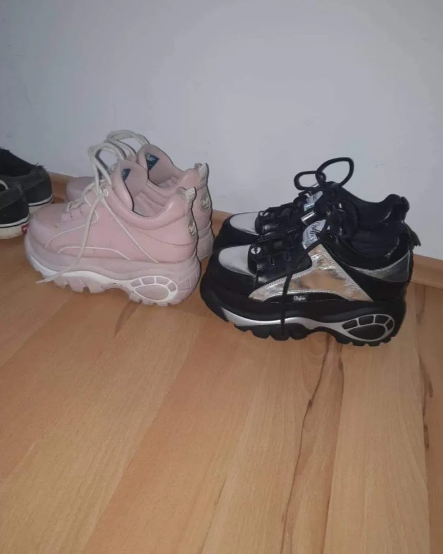 Hello i am new to this so please be respectful. I am 24, i do modeling sometimes and i have a bunch of worn sneakers, heels and boots. Would anyone be interested in them? I can provide more info in my dms, thanks posted by Zealousideal-Cat973