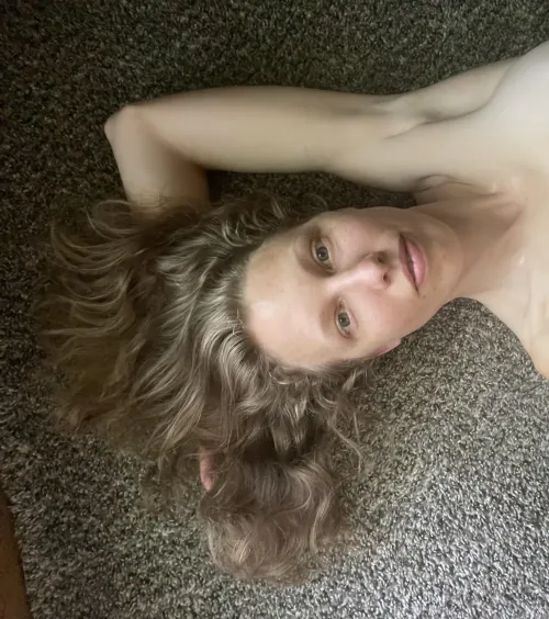 Hello there, gorgeous by vesperedge