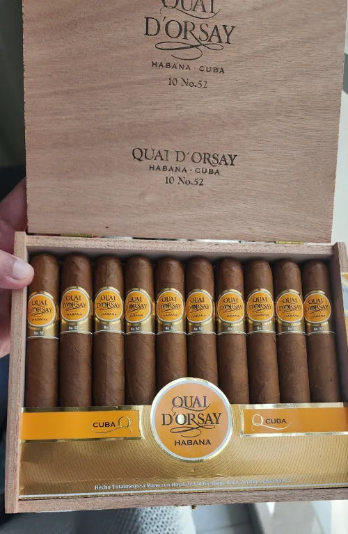 Hello trending by Abdalla_Alhammadi