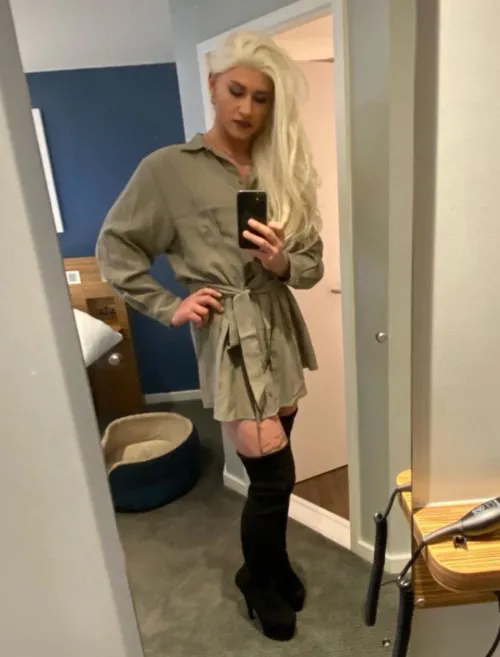 Hello uk sissy lovers by TheGapedGoddess