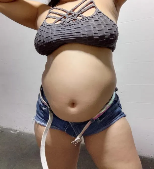 Hellooo how do I look  posted by gordihot