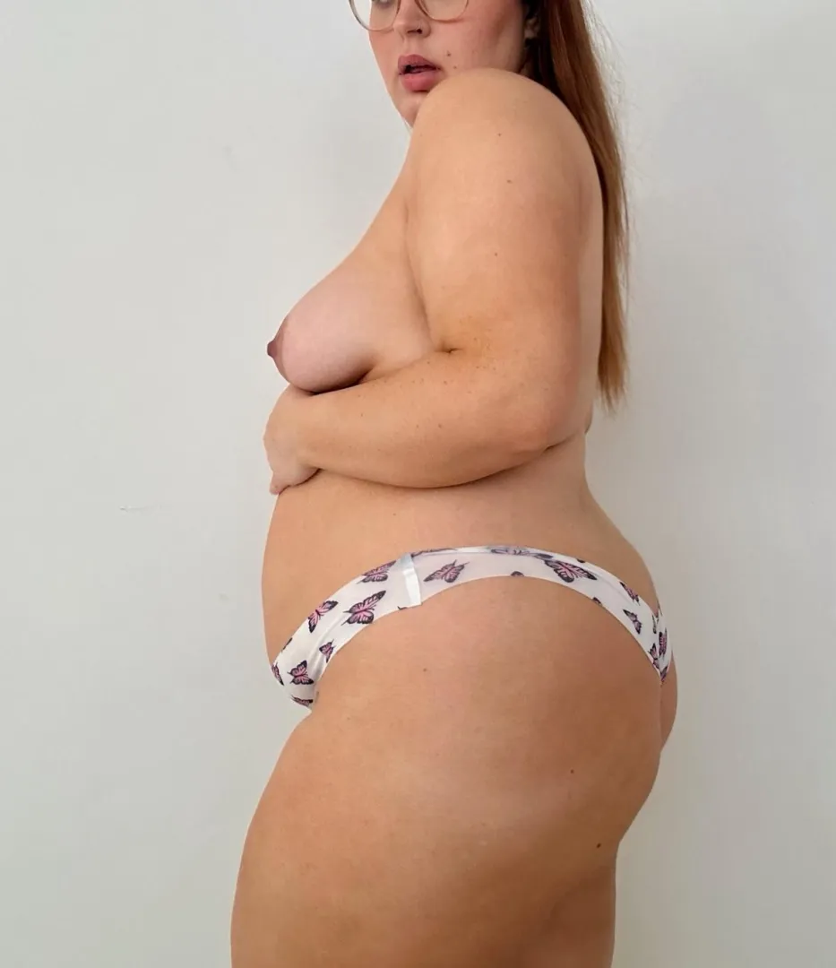 Help this mommy to be cum? posted by cheeky_yelo