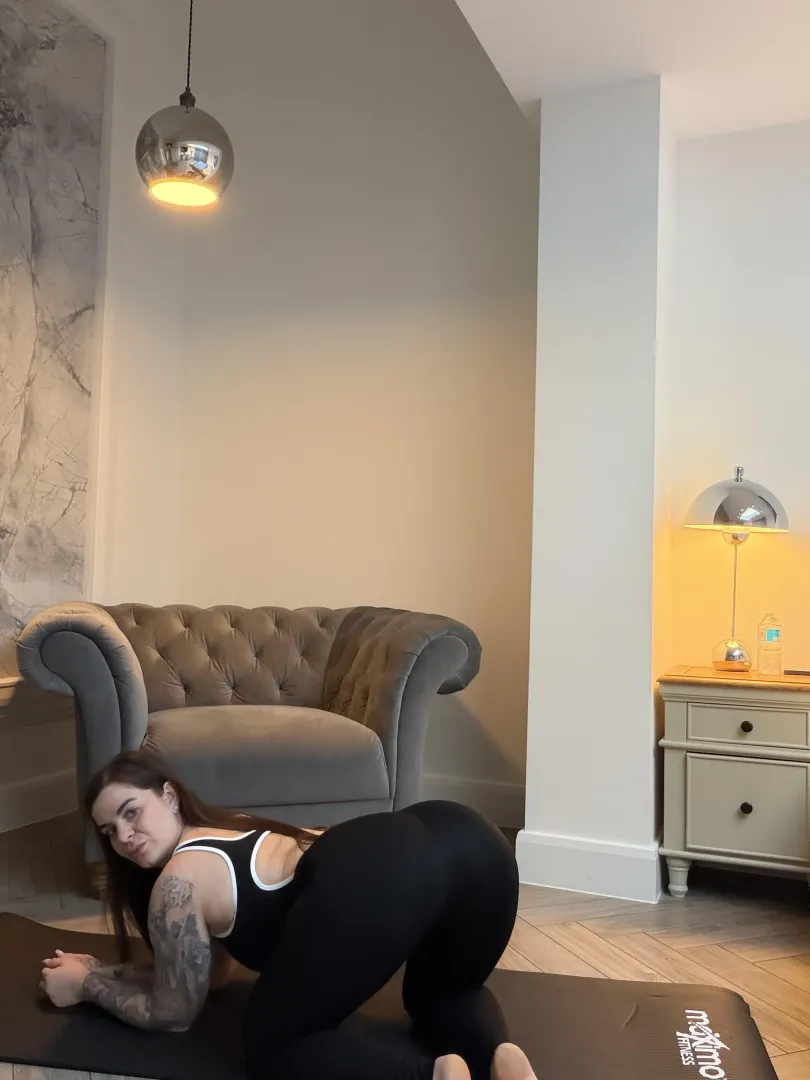 Helping me stretch out?xx posted by TheHayleyDaniels