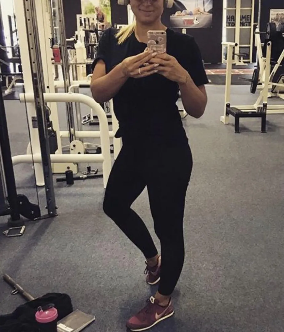 Herrin(33) sucht neue Sklaven athletisch bis max. 29Jahre mit mind. 17cm posted by NeedleworkerParty179