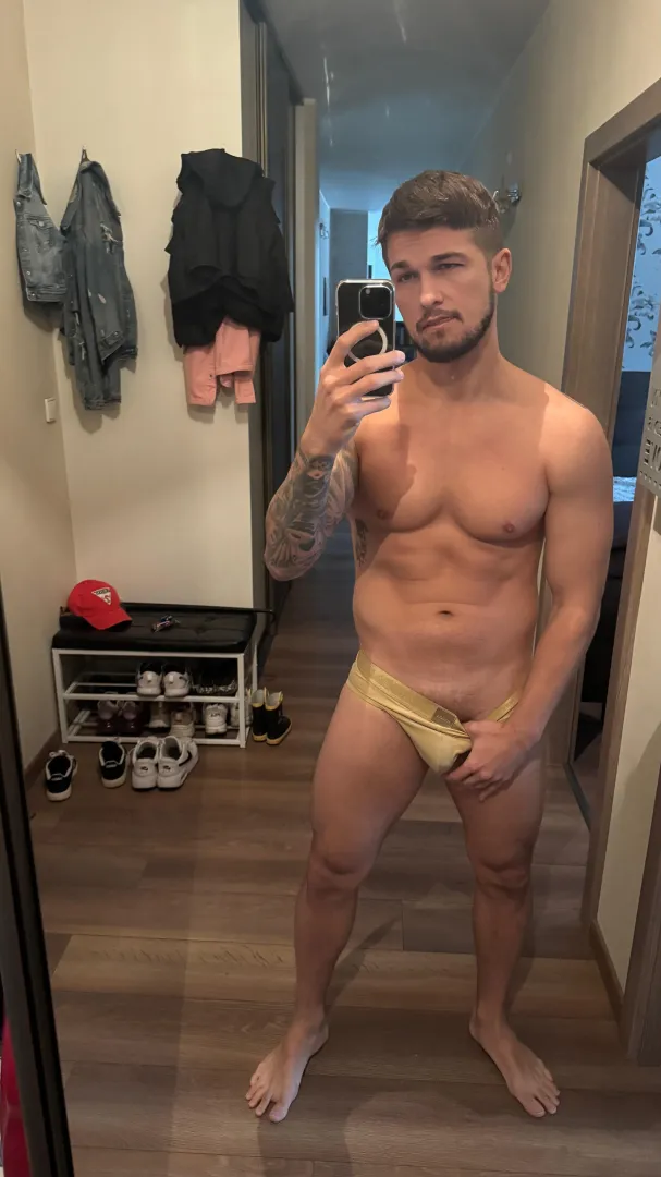 he‘s ready to play posted by Daddy-Fit1989