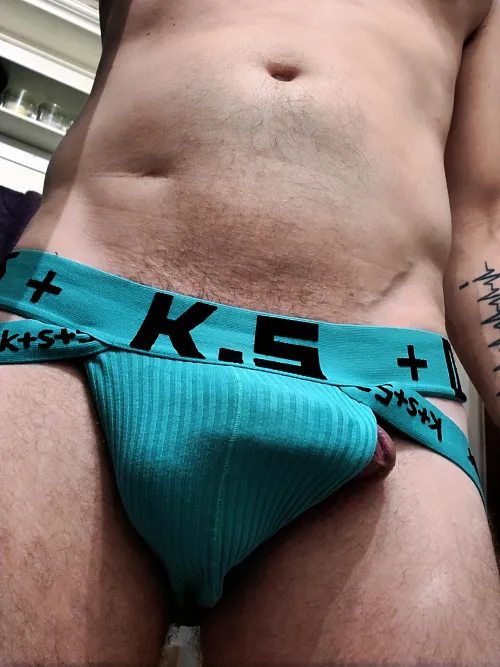 He's trying to break out  by SwitchRiderX