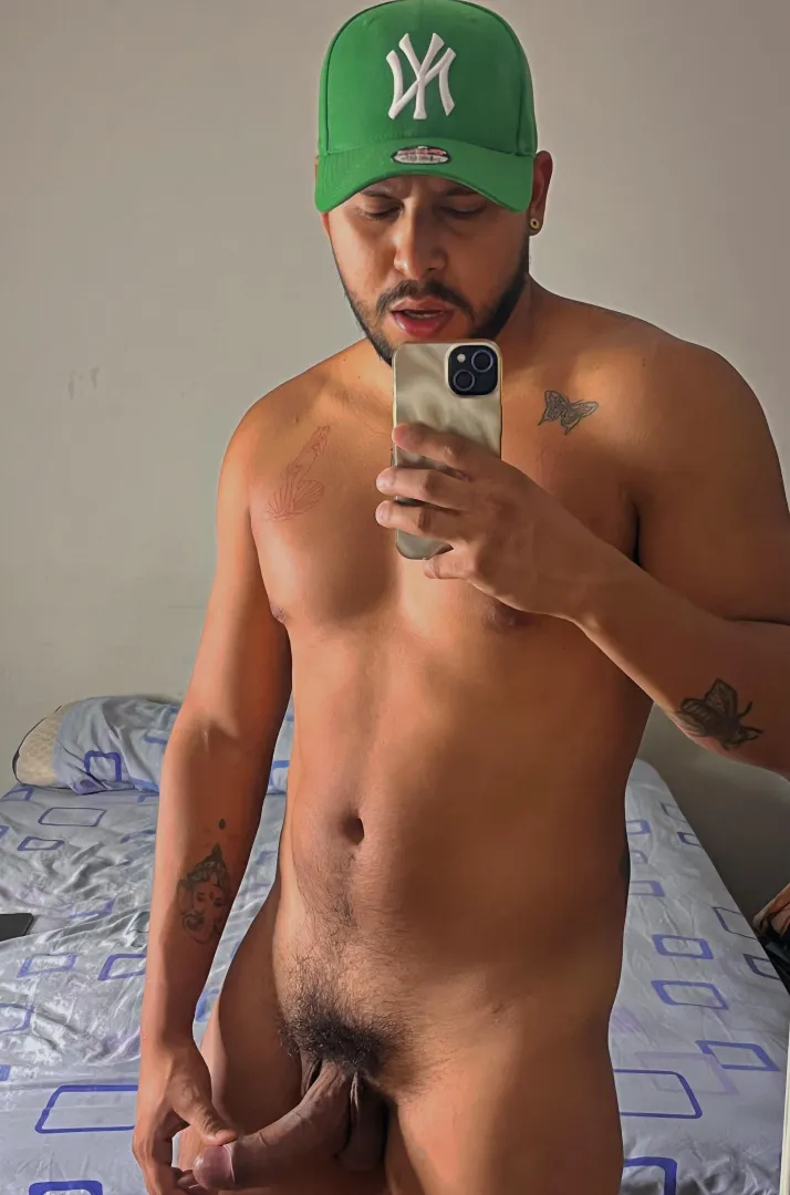 Hey  posted by JosepBgFeet5991