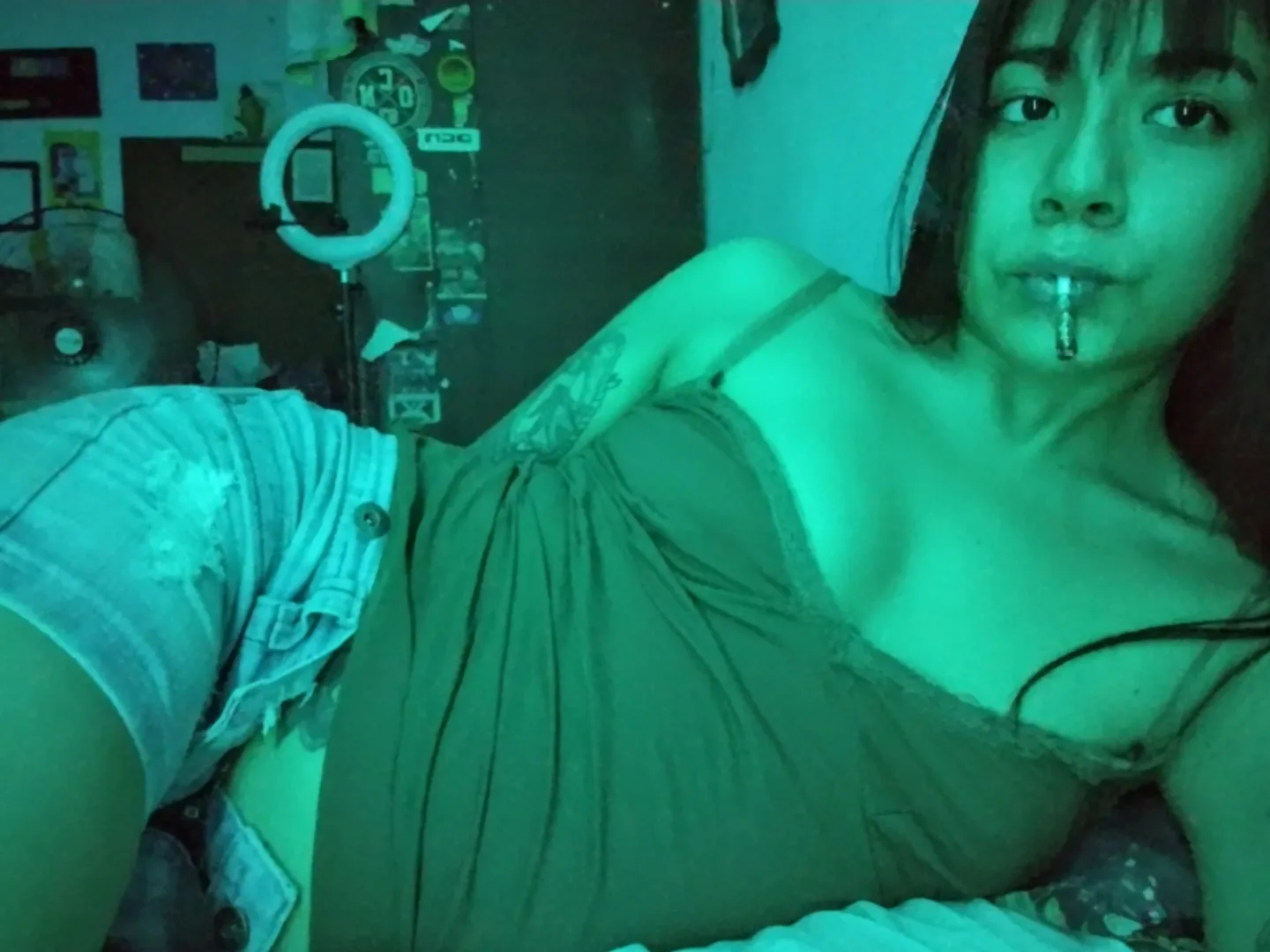 Hey, do u want some ???? posted by Missdontcare99