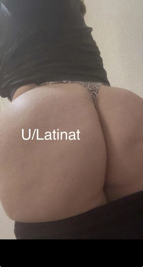 hey guys!! we have here a very slutty hotwife looking for an online boyfriend! Send her a Dm! dont let her husband find out U/Latinat posted by Ok-Set4059