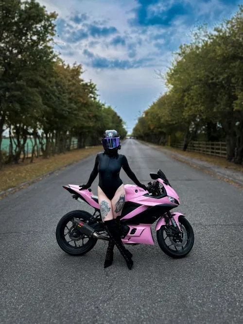 Hey hey  by Soph-eloisex