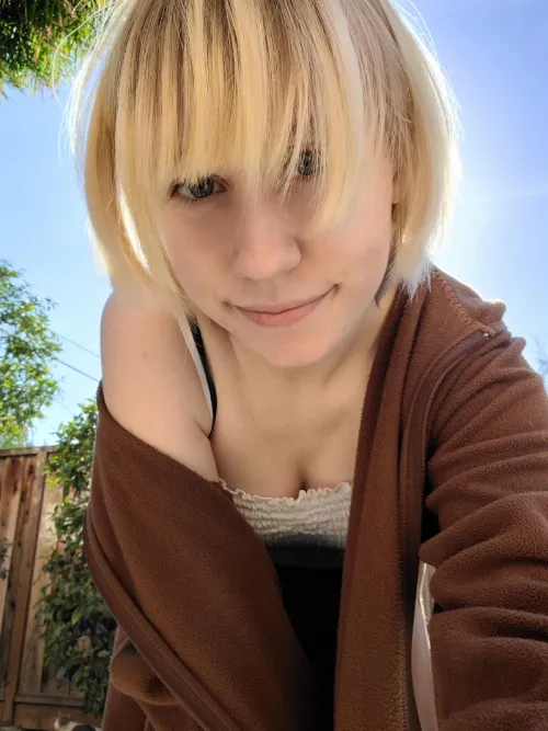 Hey hey :) by [deleted]