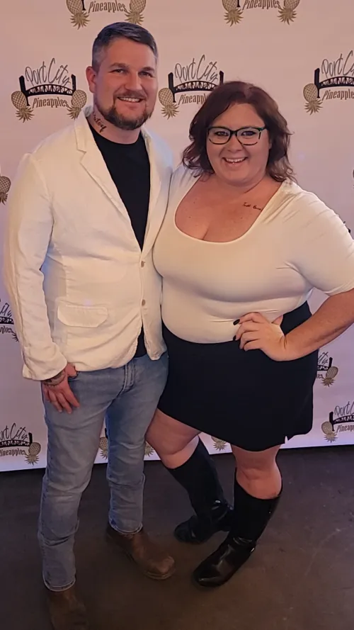 Hey hey! In MB for the weekend starting tonight 2/12-15. Originally NC peps. MF4MF MF4F and possible MF4M (males do not DM immediately and no D pics) by Gingerbooty318