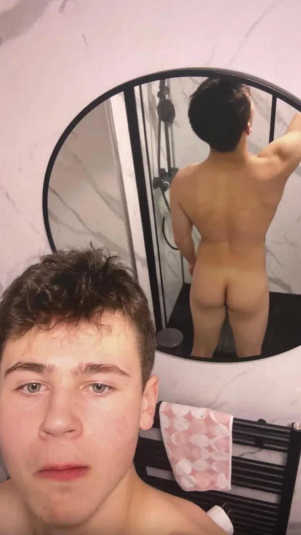 hey i’m 18, hmu posted by bbop_2791