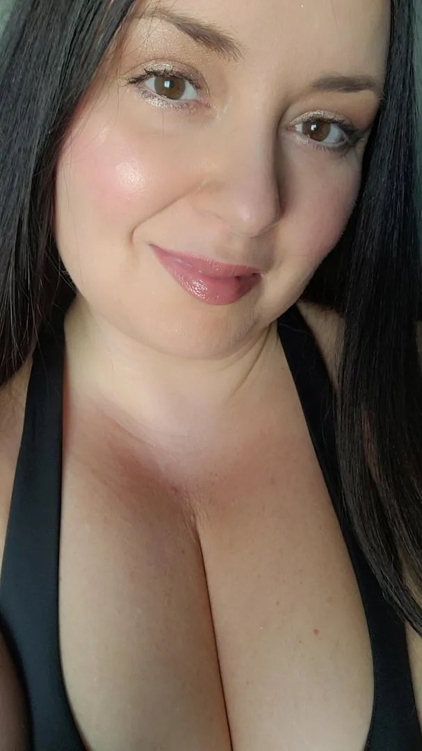 Hey you posted by rayleeluvsdickk