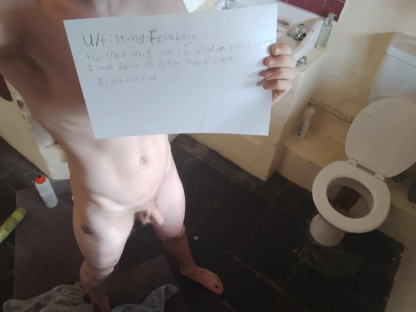 Heyaaaaaaa can I get verified on r/fisting please posted by fistingfemboy