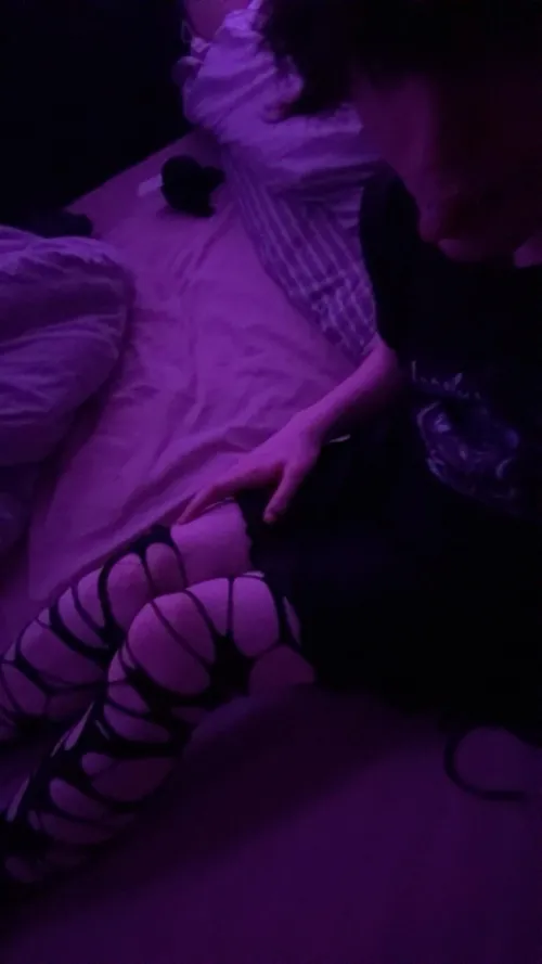 heyyy emo femboy from UK by Femenineboyie