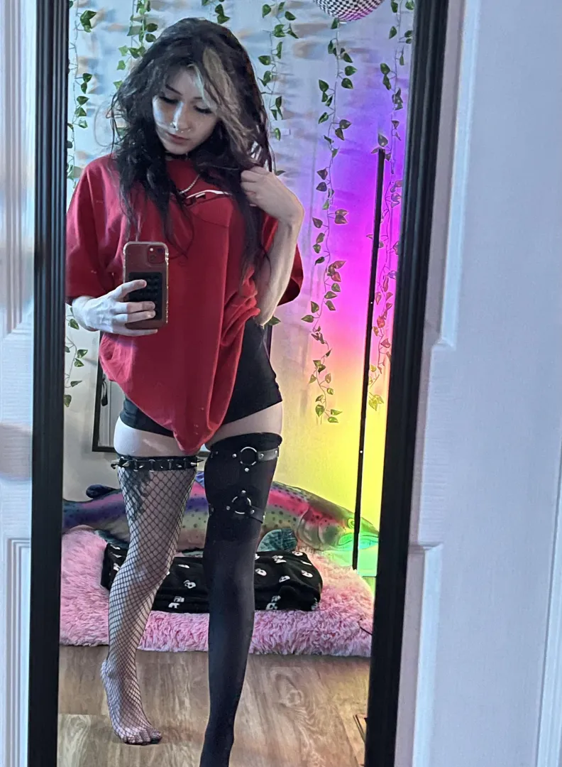 hi everypony!!! for verification to post, please visit r/TryingToVerify posted by executionergf