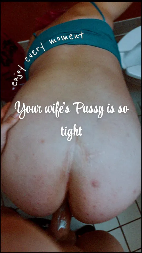 Hi im leanna Dennis I love sending pics like these to my husband while he's gone Dm me if u want to help me cuck Matthew by leelereneedennis69