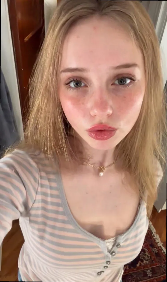 hi lovelies, think a shy lil thing like me could steal ur attention posted by jfw7487