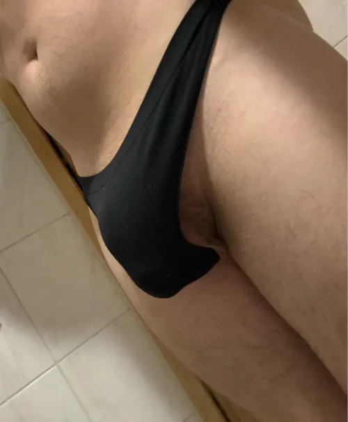 Hi new here. Would i be good sissy by Visible_Strike0