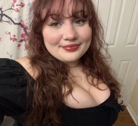 hii :3 by Euphoric-Diamond5079