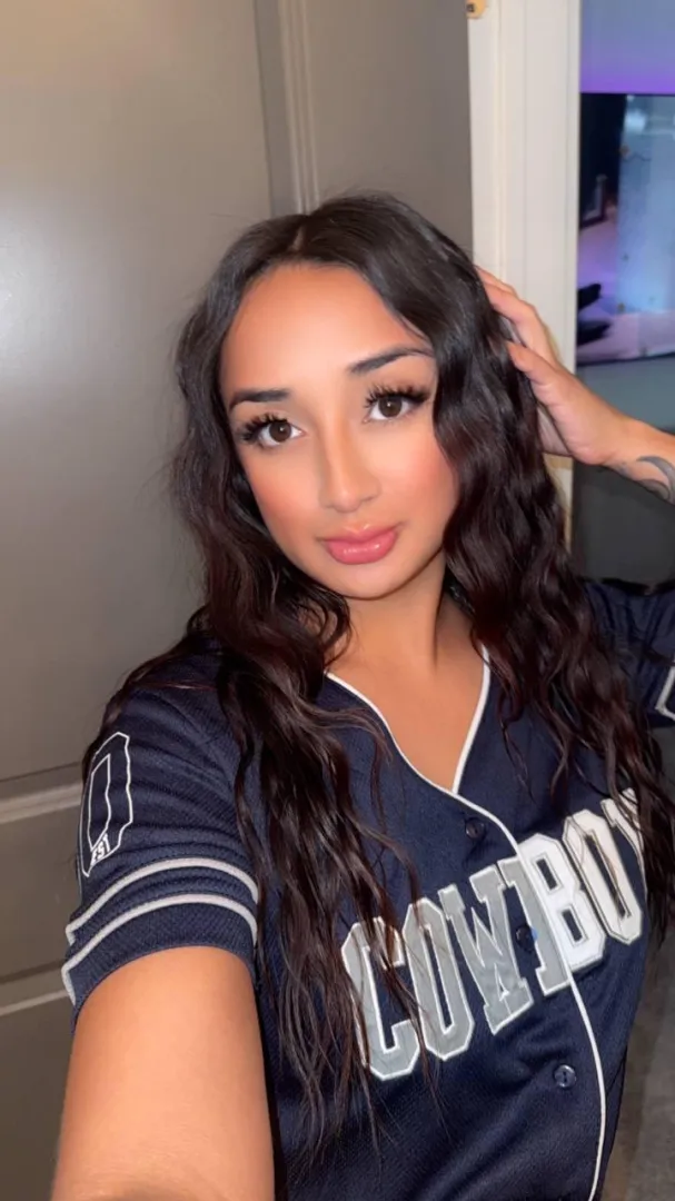 Hiii! How ya'll doing? posted by Sapphire1222