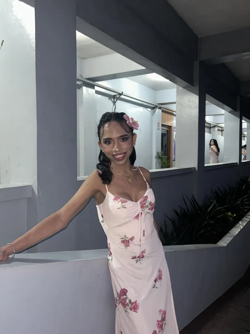 Hiiii posted by Femboy-Princess-508