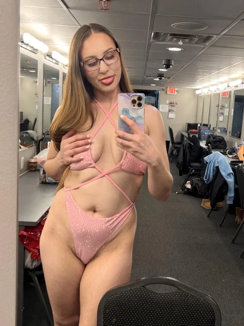 Hiiiii from Milwaukee  by ItsmeTessaJane