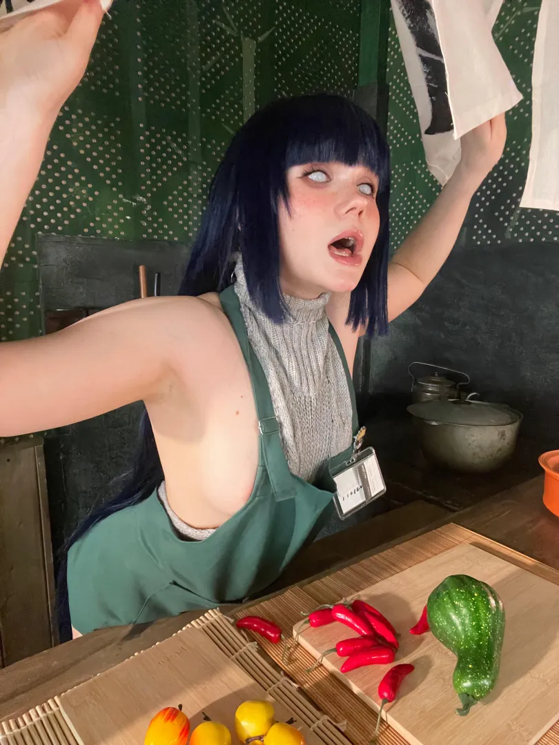 Hinata cosplay (Neyrodesu) posted by Neyrodesu